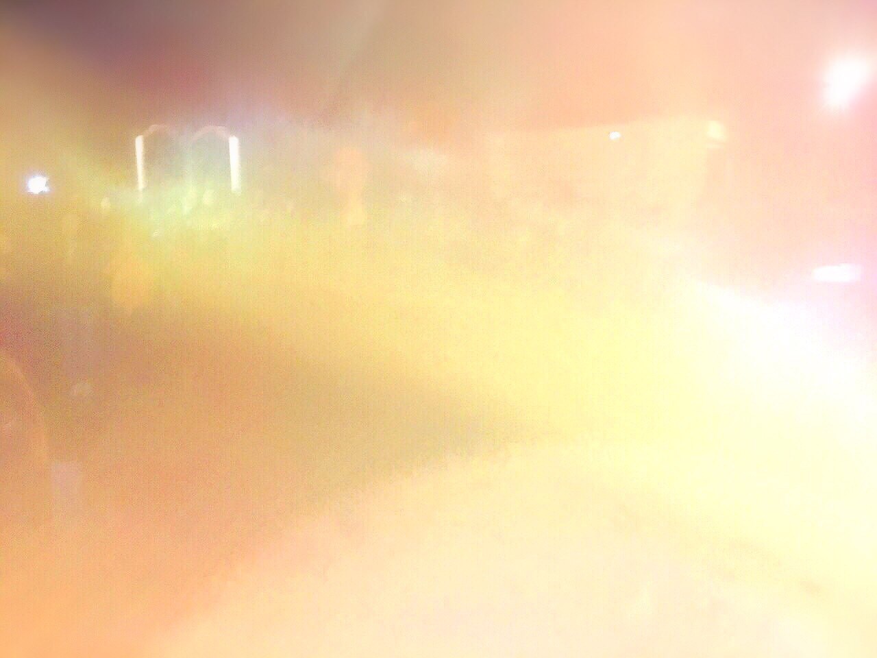 天災地變,從冷茫無辜的表情看背後!