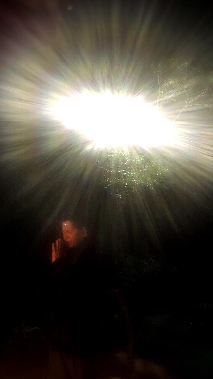 真法不可說: 宇宙佛跡真相用語言講不明白,只能靠示現實証。
